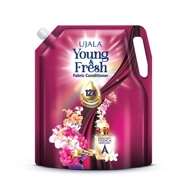 उजाला ऑरा यंग & फ्रेश फैब्रिक कंडीशनर 2 L (रिफिल)