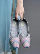 Shoetopia Solid Synthetic Ballerinas 