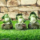 Resin Decorative Frogs Showpiece 