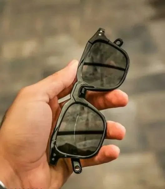 Plastic Square Shape Sunglasses for Men (Black)