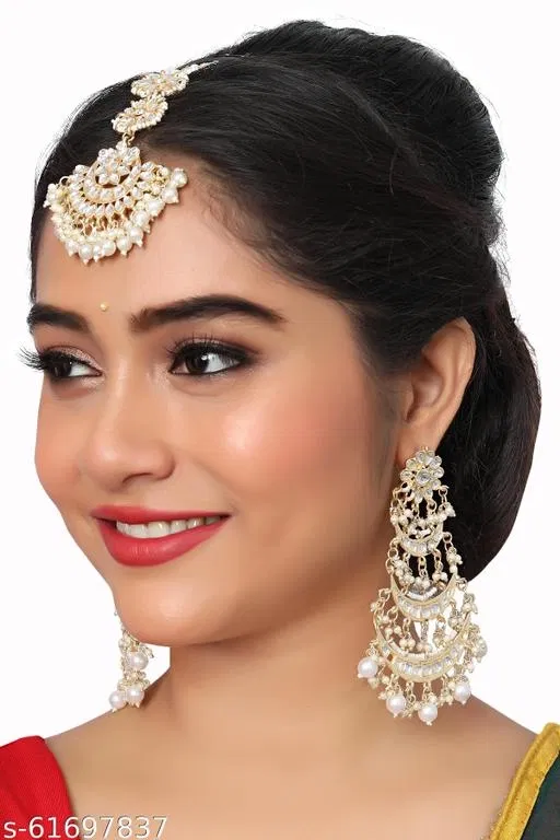 White Jewellery Set for Women (Free Size)
