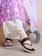 Shoetopia Girls Flat Sandals Size 6.0 Black