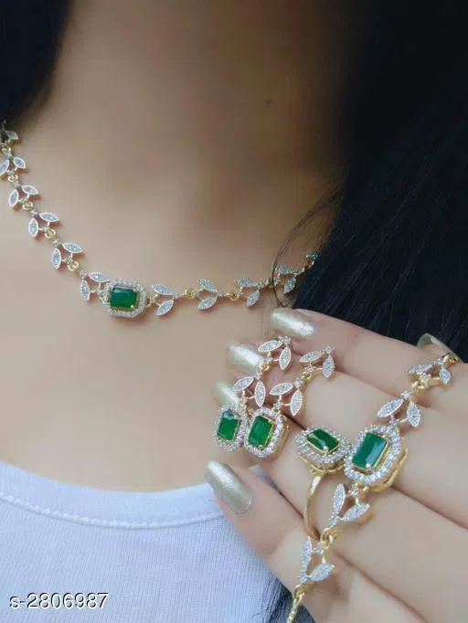 Brass Jewellery Set for Women (Green, Free Size)