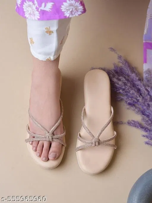 Shoetopia Embellished Sandals Gold Size 8