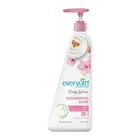Everyuth Naturals Body Lotion Rejuvenating Flora 500 ml