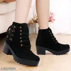 Boots for Women (Black, 4)