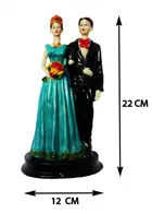 Polyresin Loving Couple Showpiece 
