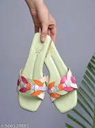 Shoetopia Girls Textured Flat Sandals Green Size 8