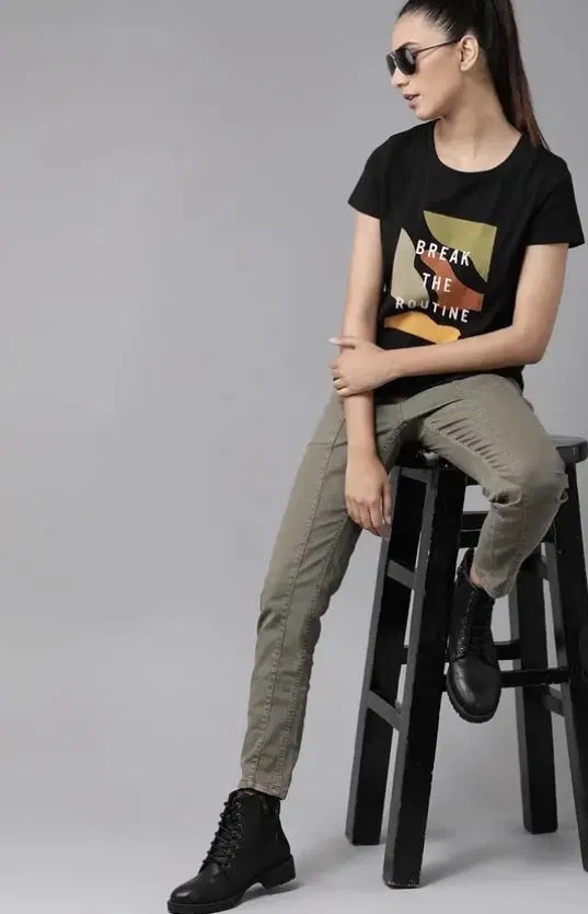 Round Neck Printed T-Shirt for Women (Black, XL)