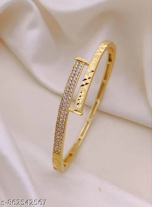 Bracelet for Women (Gold, Free Size)