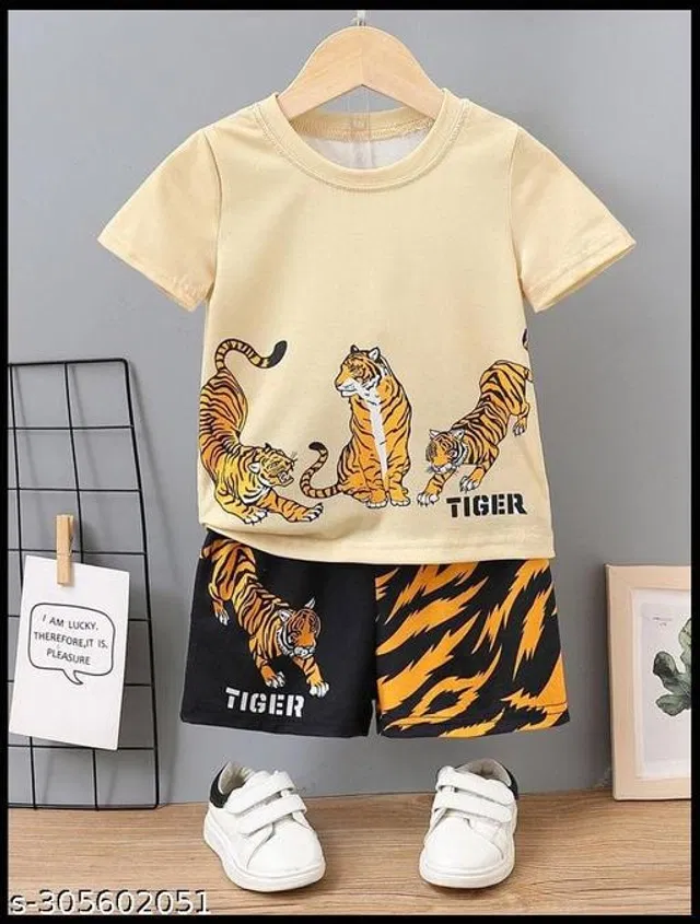 Hosiery Cotton Clothing Set for Boys (Cream & Black, 0-6 Months)