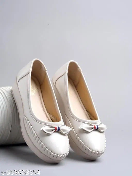 Shoetopia Girls Loafers - Cream (11 to 12 Years)