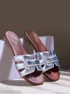 Shoetopia Girls Flat Sandals Brown Size 7