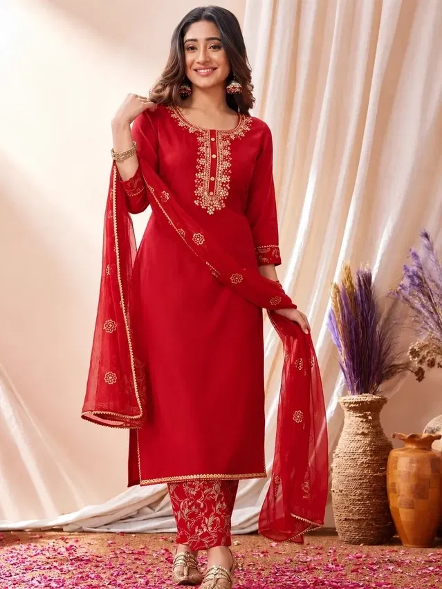 Rayon embroidered Kurta Set for Women (Red,L )