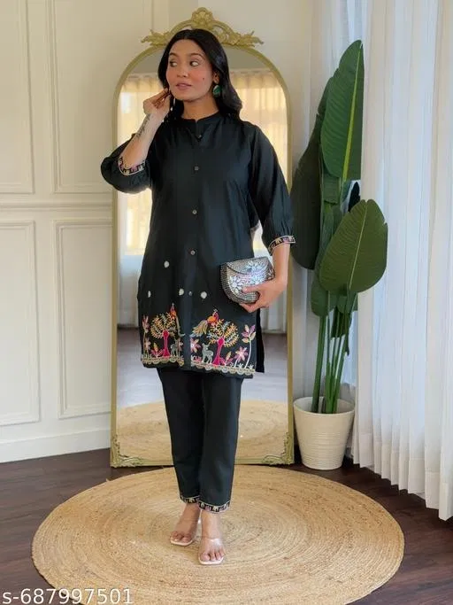 Kurta Set for Women (Black, S)