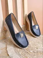 Shoetopia Girls Casual Shoes Black 