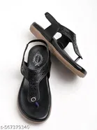 Shoetopia Girls Black Sandals Size 7.0