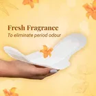 नाइन ड्राई कम्फर्ट अल्ट्रा थिन सेनेटरी पैड्स 15 Pcs 