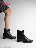 Shoetopia Solid Synthetic Heeled Boots Black 