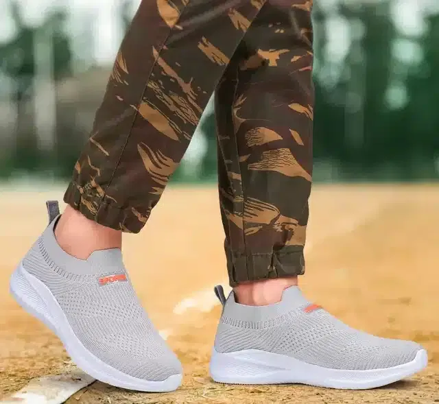 Sports Shoes for Men (Grey, 9)