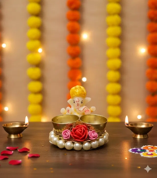 Metal Decoretive Pooja Thali, Multicolour Pack of 1
