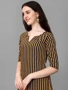 Women Cotton Blend Striped Kurta 