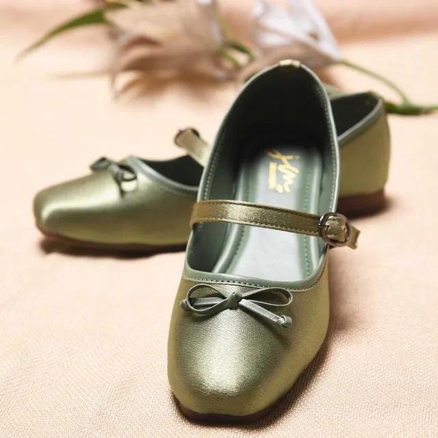 JM Looks Stylish Heels for Women (Green, 8)