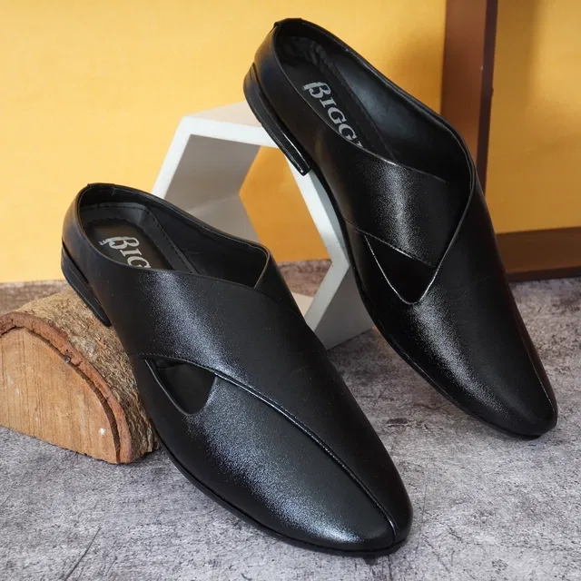 Sandals for Men (Black, 6)