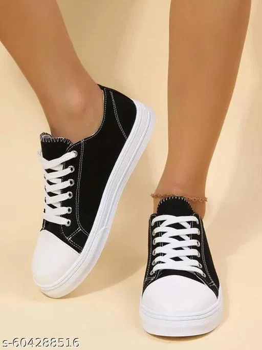 Shoetopia Black Colorblocked Sneakers Size IND-5