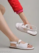 Shoetopia Girls Flat Sandals White Size 5.0