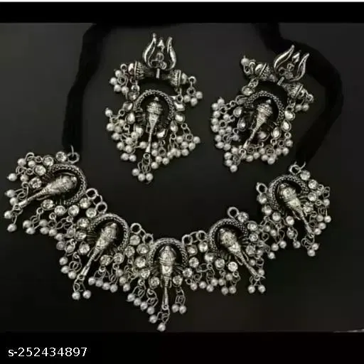 Lord Ganesha Jewellery Set