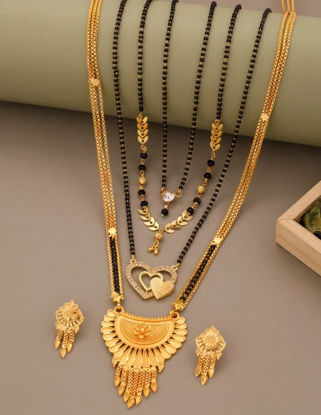 Alloy 4 Pcs Mangalsutra Set with Earrings for Women (Gold, Set of 1)