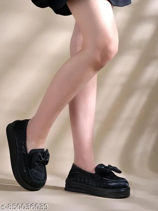 Shoetopia Loafers (Black, IND-4)