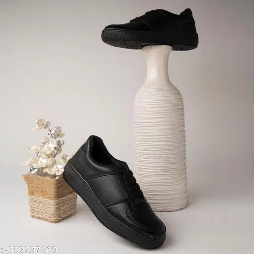 Shoetopia Textured Synthetic Sneakers for Girls (Black, 10-11 Years)