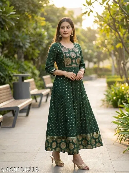 Solid A-line Kurta Set for Women (Green, M)