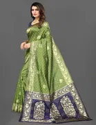 Women's Saree with Unstitched Blouse 