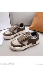 Sports Shoes for Women 