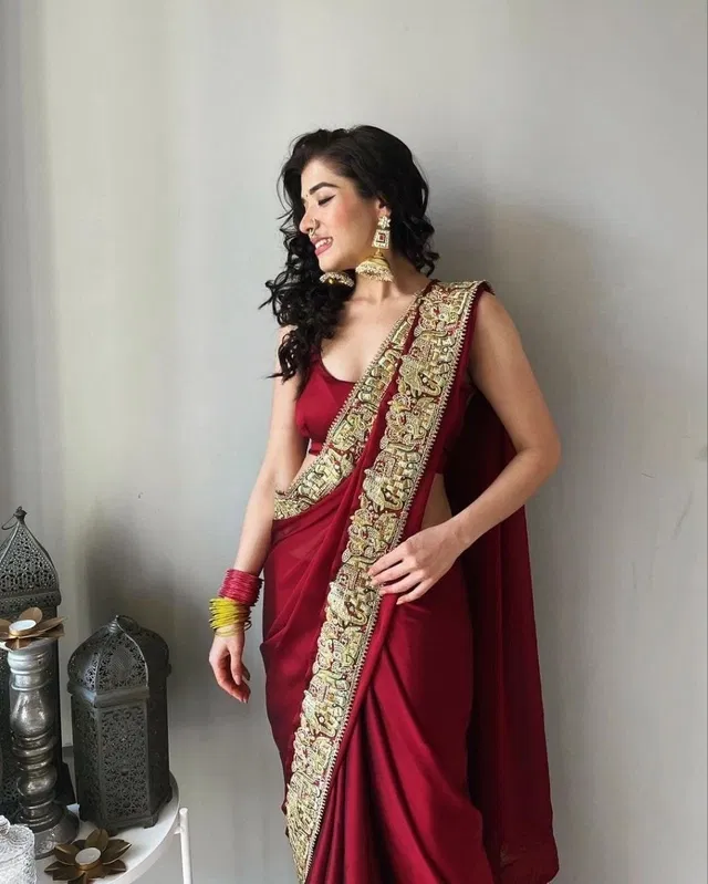 Chinnon Embroidered Saree For Women, Red
