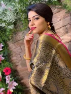 Litchi Silk Zari Woven Saree for Women, Gold 