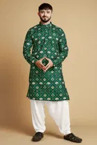 Cotton Blend Self-Design Kurta for Men, Bottle Green 