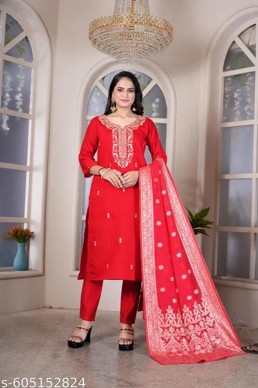 Embroidered Floral Kurta Set for Women (Red, L)