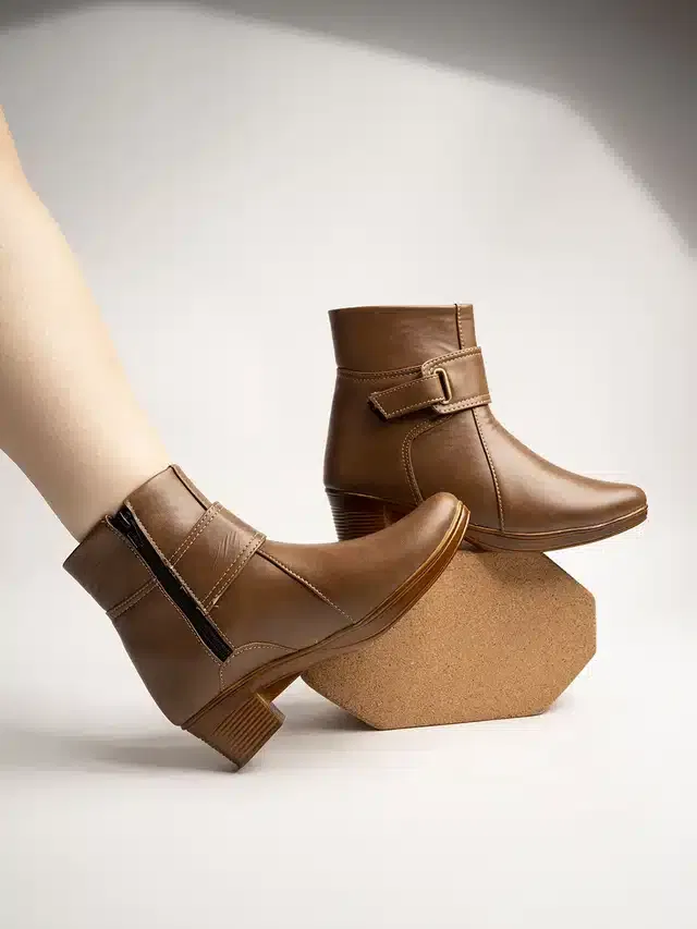 Boots for Women (Brown, 37)