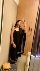 Refined Kurta Set for Women 