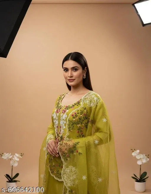 Jaipuri Style Kurti for Women (Green, Un Stitched)