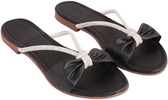 Acknew Women Flat (Black, 5)