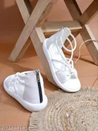 Shoetopia Flat White Size 4.0