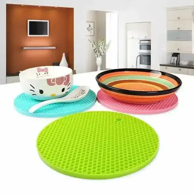Pallavi Trading Silica Silicone Gel Heat Resistant Place Trivets Mat