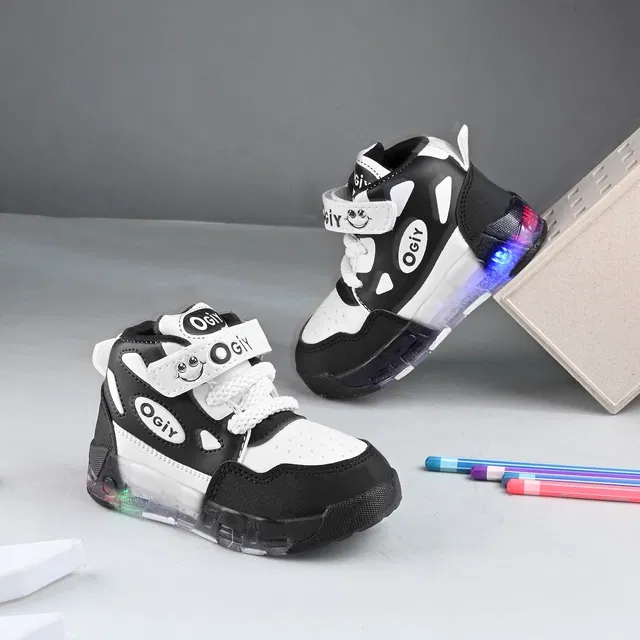 Casual Shoes for Boys, Black (12C)