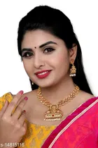 Gold Free Size Jewellery Set for Women