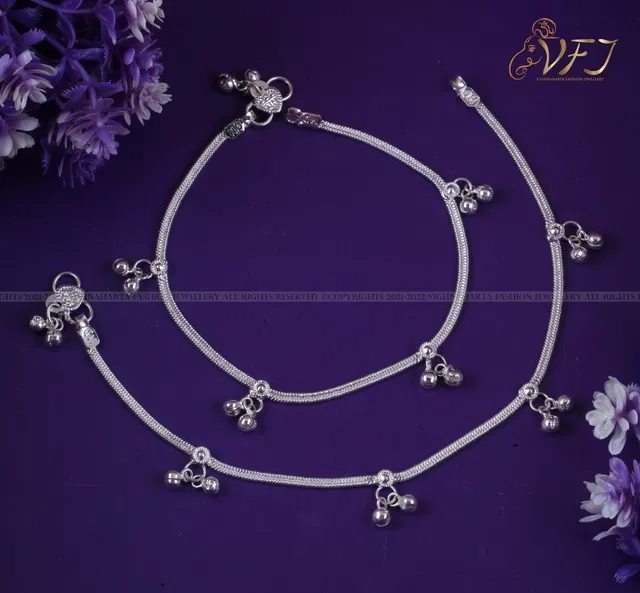 Brass Silver Plated Anklet for Women (Silver, Set of 1)